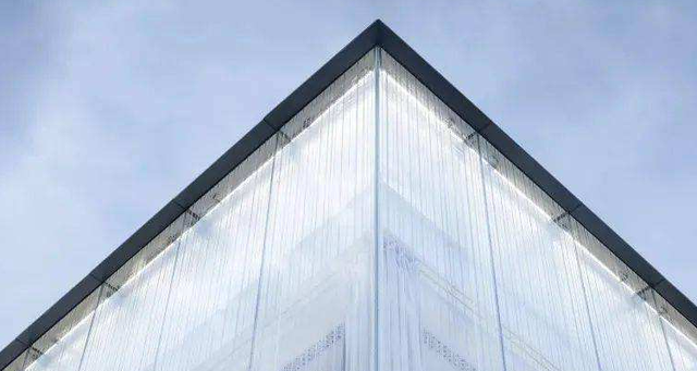 玻璃幕墻施工中的東幕墻規(guī)范 建筑幕墻設(shè)計(jì)與安裝要點(diǎn)解析